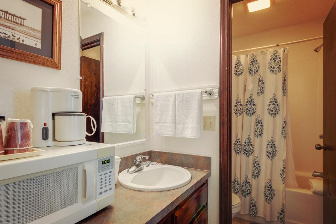 Simmer Motel Wamego Ngoại thất bức ảnh