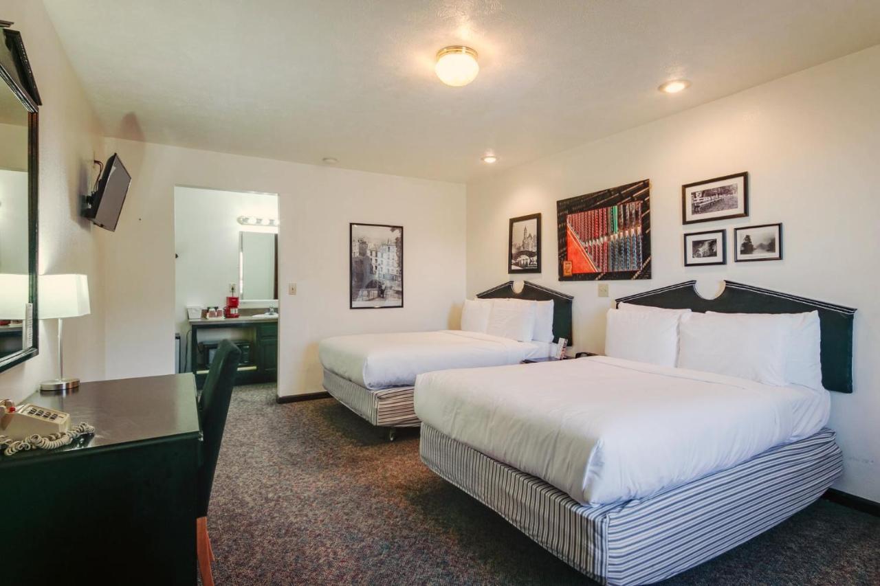 Simmer Motel Wamego Ngoại thất bức ảnh